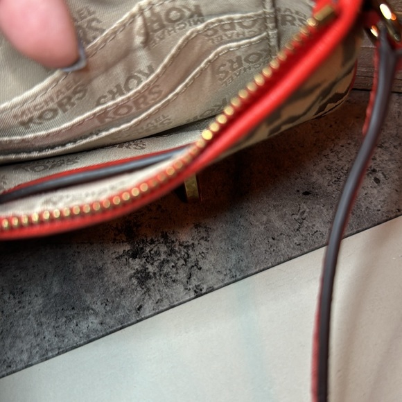 EUC Michael Kors Wristlet - Picture 4 of 4